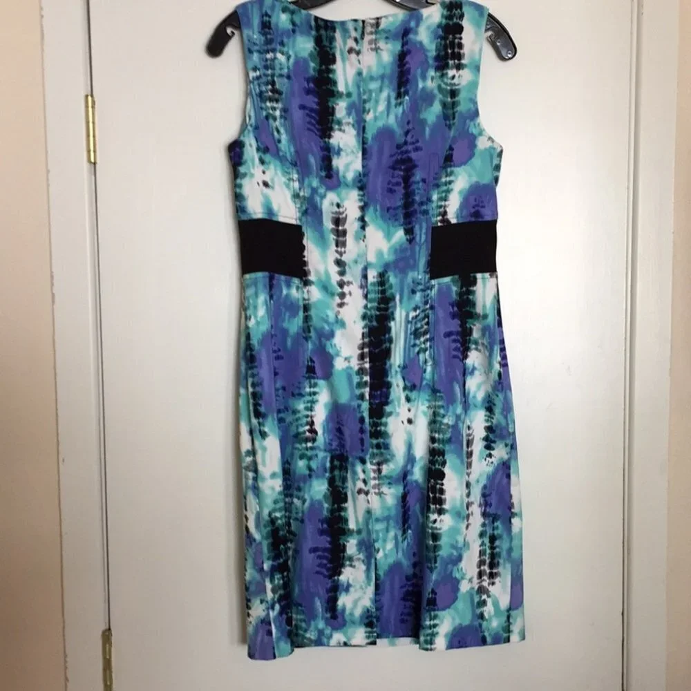 8 AGB Dress - Picture 4 of 4
